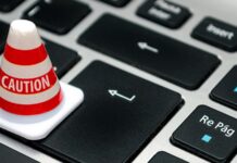 Encuesta revela que la desinformación en salud en internet obliga a médicos a intervenir cada vez más