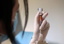Ontario permitirá a farmacéuticos tratar más enfermedades y aplicar nuevas vacunas