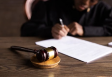 Ontario nombra 27 nuevos jueces de paz: quiénes son y por qué desempeñan un papel clave en el sistema judicial
