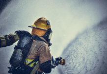 Toronto lanza un programa para acercar a los jóvenes a carreras como bombero y policía
