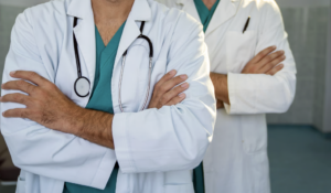 IRCC invitó a 229 médicos con un corte de 198 puntos, y la diferencia con el sorteo general explica cómo funcionan las categorías