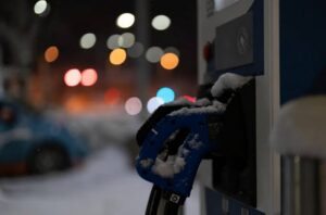 La gasolina baja hoy más de lo anunciado en Toronto, pero hay que llenar antes del sábado