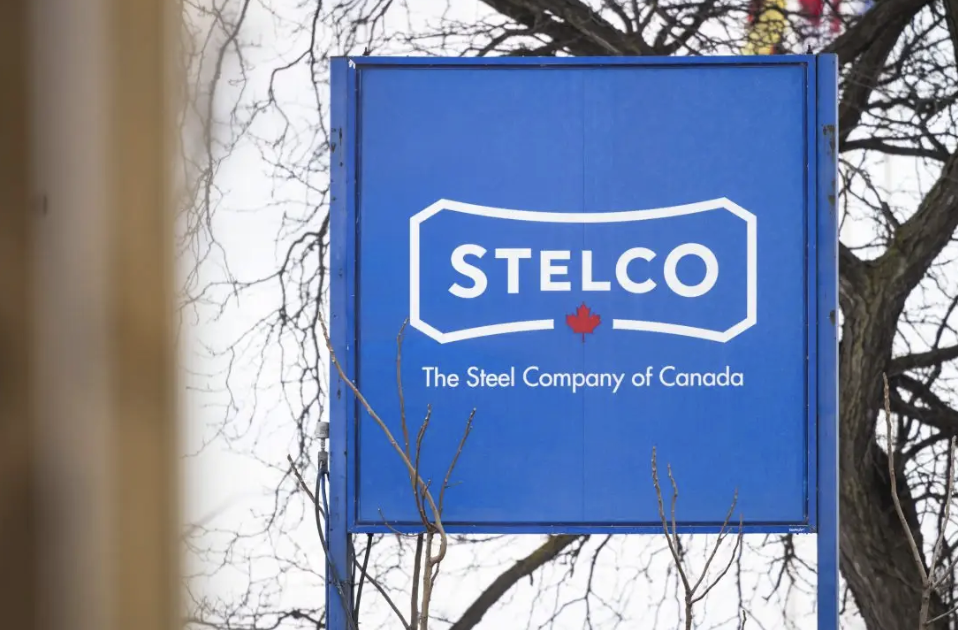 Ottawa le advierte al dueño de Stelco que puede perder sus activos