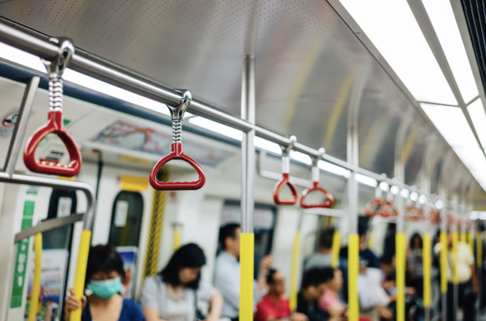 El 45% de los recién llegados rechazó un trabajo por el transporte